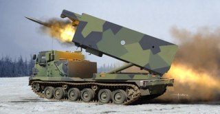 Model plastikowy M270/A1 Multiple Launch Rocket System