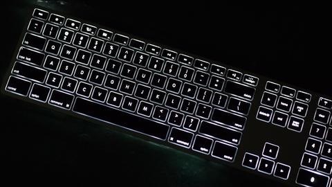 Klawiatura aluminiowa Mac bluetooth podświetlana srebrna Klawiatura aluminiowa Mac bluetooth podświetlana srebrna