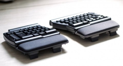 Klawiatura mechaniczna ergonomiczna Ergo Pro hub 3xUSB czarna Klawiatura mechaniczna ergonomiczna Ergo Pro hub 3xUSB czarna