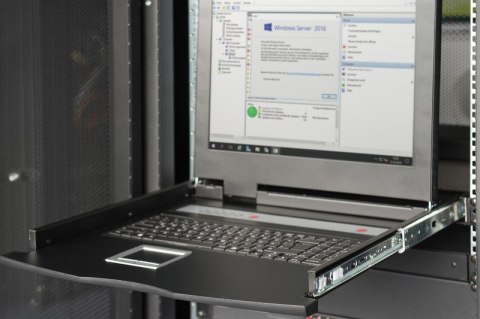 Konsola 17 cali LCD z touchpad KVM 16 portów 1U klawiatura US Konsola 17 cali LCD z touchpad KVM 16 portów 1U klawiatura US