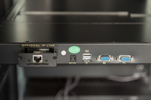 Konsola 17 cali LCD z touchpad KVM 16 portów 1U klawiatura US Konsola 17 cali LCD z touchpad KVM 16 portów 1U klawiatura US