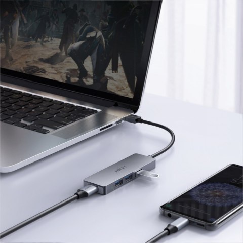 CB-H36 aluminiowy HUB USB-A | Ultra Slim | 4w1 | 4xUSB 3.0 | 5Gbps CB-H36 aluminiowy HUB USB-A | Ultra Slim | 4w1 | 4xUSB 3.0 | 5Gbps