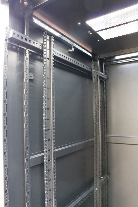 Szafa rack 42U 800x1000mm czarna stojąca