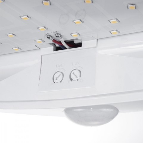 Lampa LED z czujnikiem ruchu MCE357W Lampa LED z czujnikiem ruchu MCE357W