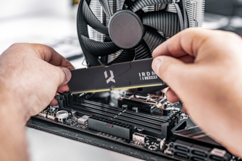 Pamięć DDR5 IRDM 64GB(2*32GB)/5600 CL30 czarna Pamięć DDR5 IRDM 64GB(2*32GB)/5600 CL30 czarna