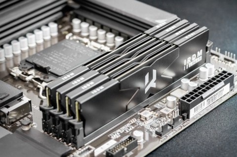 Pamięć DDR5 IRDM 64GB(2*32GB)/5600 CL30 czarna Pamięć DDR5 IRDM 64GB(2*32GB)/5600 CL30 czarna