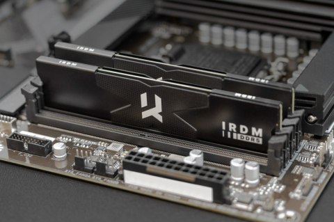 Pamięć DDR5 IRDM 64GB(2*32GB)/5600 CL30 czarna Pamięć DDR5 IRDM 64GB(2*32GB)/5600 CL30 czarna