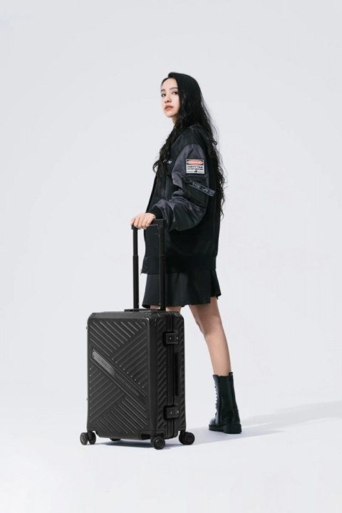 ROG SLASH Hard Case Luggage Black/Roller ROG SLASH Hard Case Luggage Black/Roller