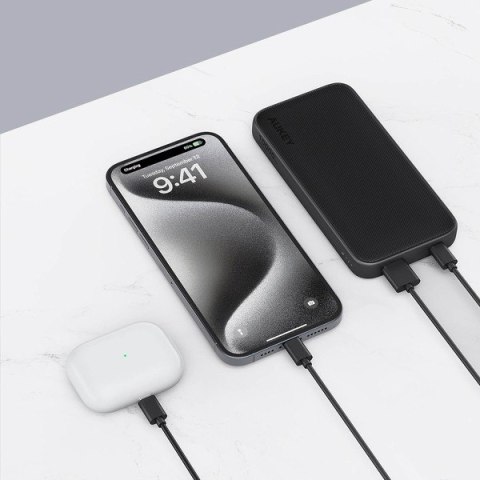 PB-Y46 Power Bank 10000 mAh 15W 2xUSB LED kabel USB-C PB-Y46 Power Bank 10000 mAh 15W 2xUSB LED kabel USB-C