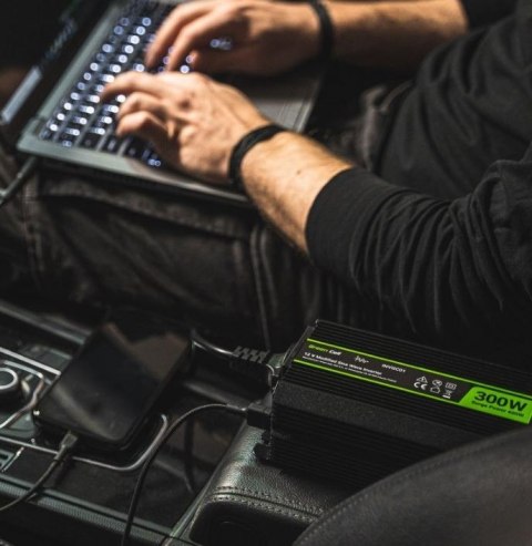 Przetwornica napięcia Inwerter 12V 300W/600W