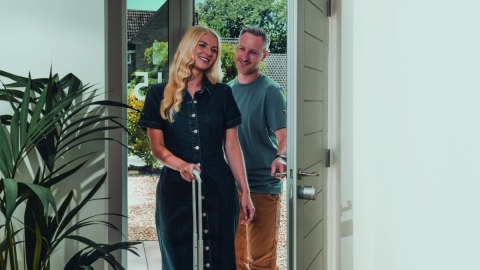 Inteligentny zamek L2 Lite Czarny 05/109100/MB