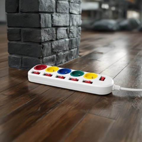 Listwa zasilająca 5 gniazd z włącznikami /multi MCE204 M/W