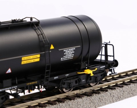 Zestaw 2 cystern typ 406R PKP Wałbrzych Zestaw 2 cystern typ 406R PKP Wałbrzych