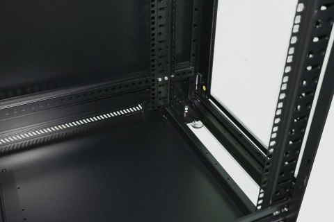 Szafa rack 37U 800x800mm czarna stojąca Szafa rack 37U 800x800mm czarna stojąca